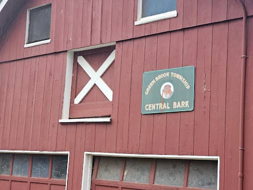 Central Bark Dog Park – fully fenced dog park in Green Brook township, NJ